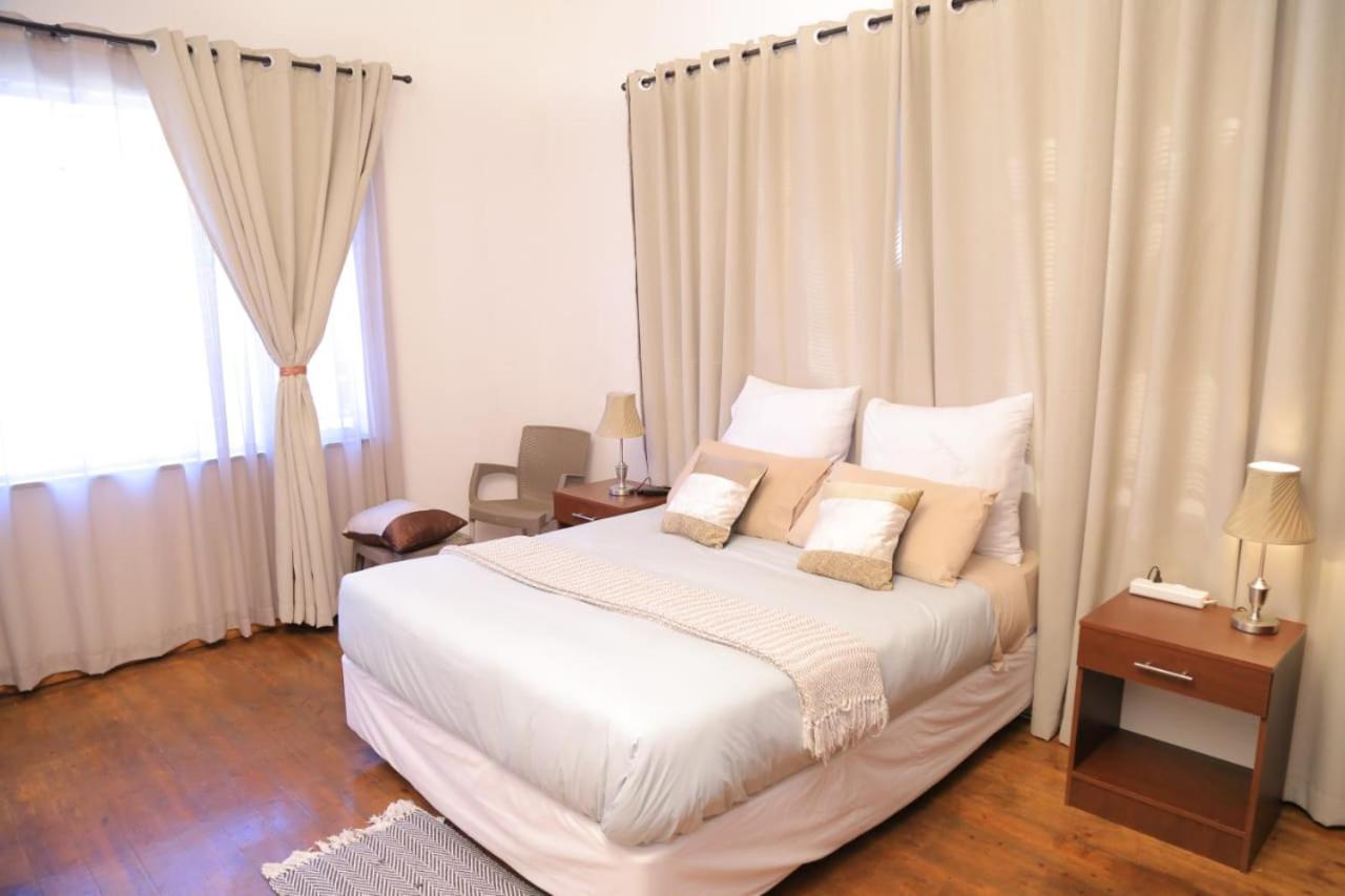 Union Guesthouse Pretoria-Noord Εξωτερικό φωτογραφία